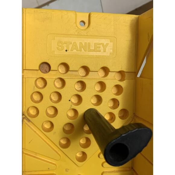 Stanley Hand Miter Box With 3 Pegs - Picture 5 of 5
